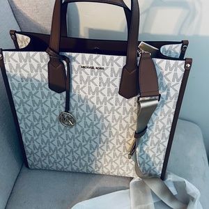 Michael Kors Large Vanilla NS Tote